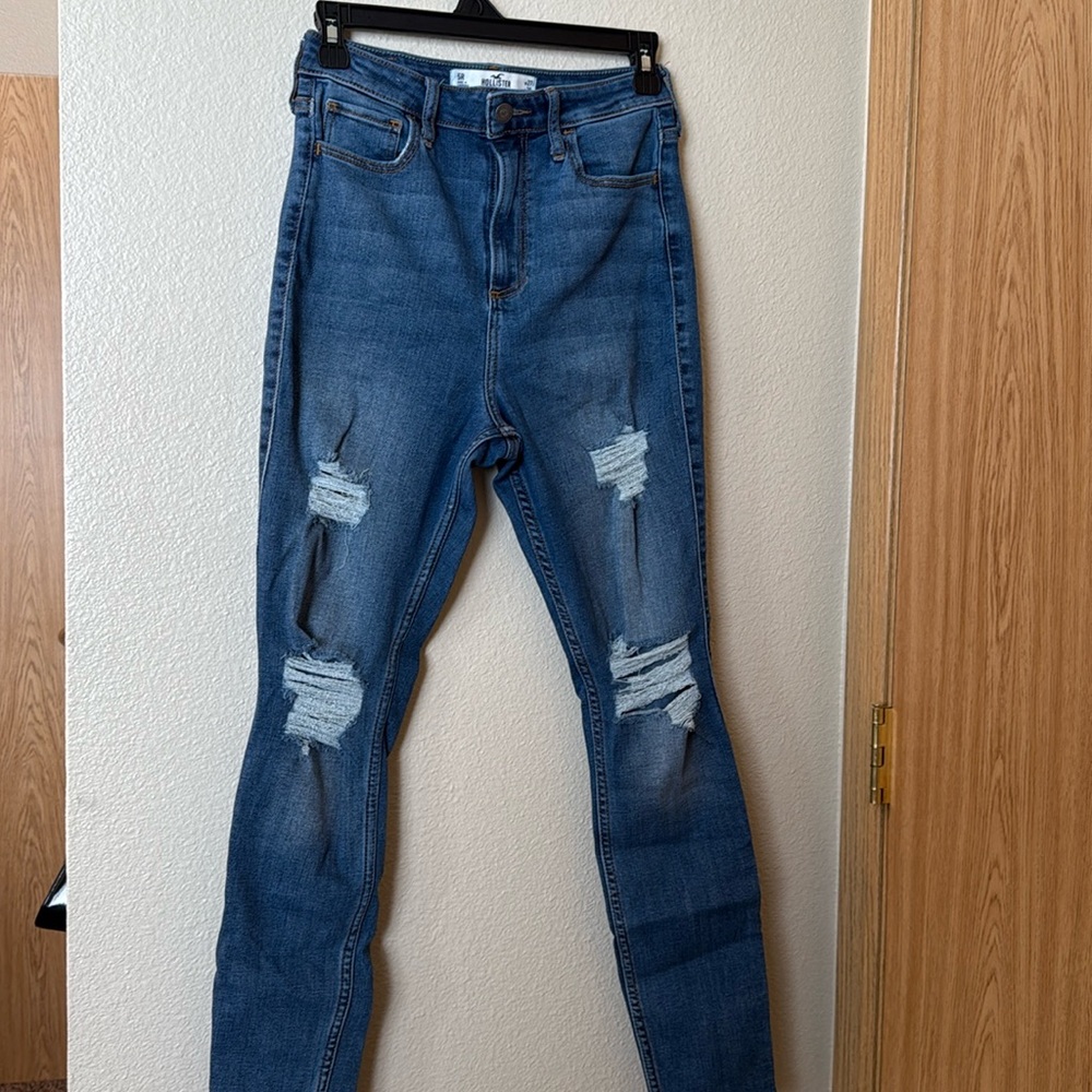 Hollister Curvy Ultra High-Rise Super Skinny jeans